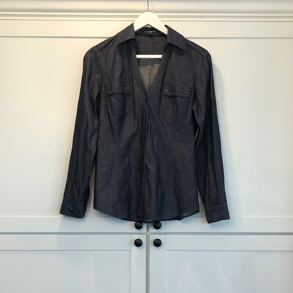 Express 100% Cotton Light Weight Denim V-Neck Tailored Button-Down Shirt